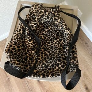 Drawstring Soft Leopard Backpack